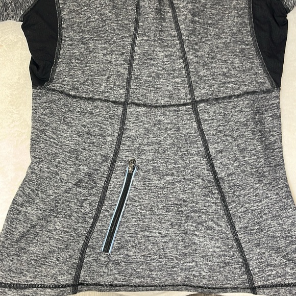 Run Your Heart Out Pullover - Size 10 Lulemon Athletica Half Zip Pullover - Picture 3 of 6